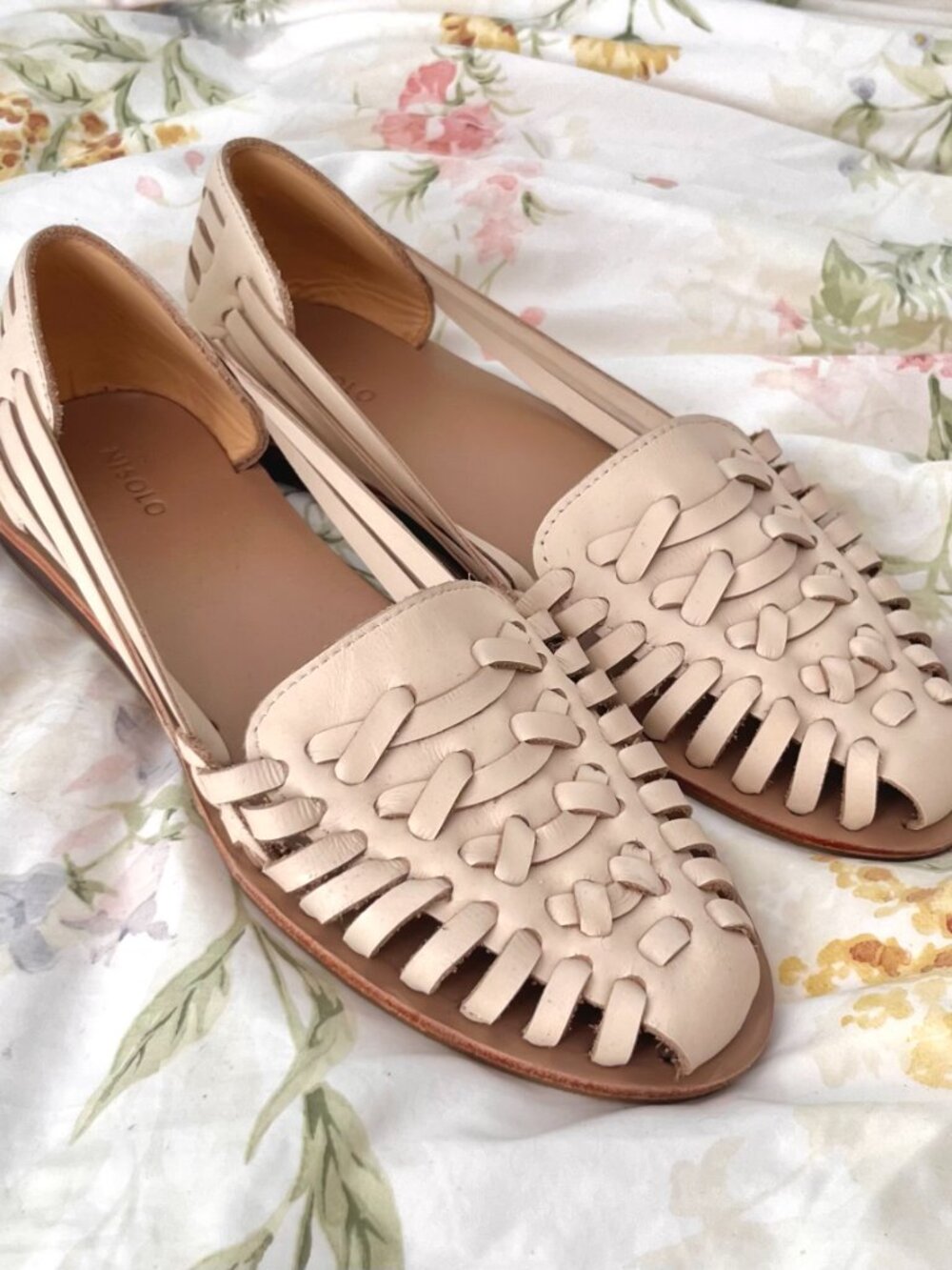 Nisolo Huarache Leather Sandal - Picture 3 of 10